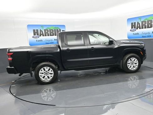 Used 2022 Nissan Frontier SV w/ Technology Package image 6