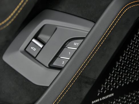 Used 2023 Lamborghini Urus Performante image 23