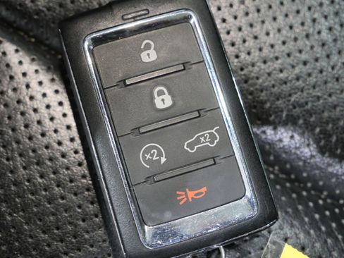 Used 2022 Jeep Grand Cherokee L Overland AWD/4WD image 32