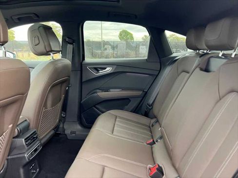 New 2024 Audi Q4 e-tron Premium Plus image 17