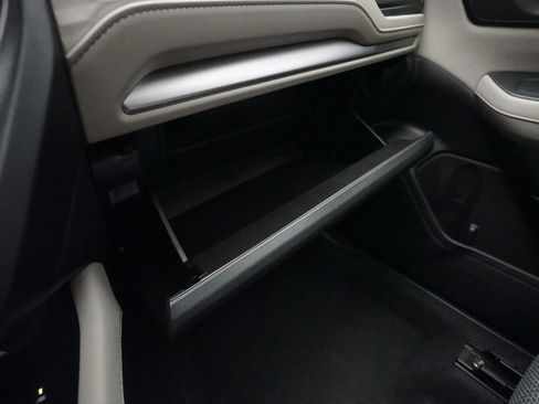 Used 2025 Subaru Forester Premium AWD/4WD image 29