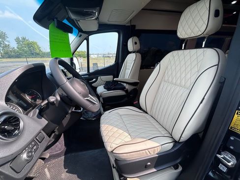 New 2024 Mercedes-Benz Sprinter 3500 image 16