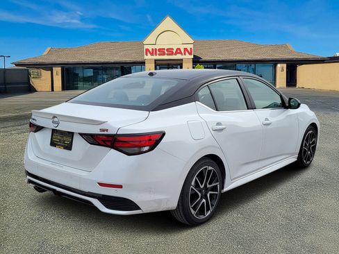Used 2024 Nissan Sentra SR image 4