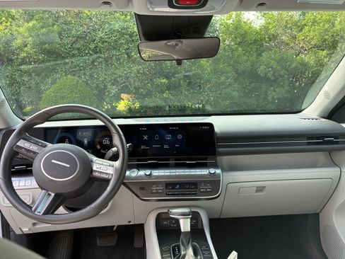 Used 2025 Hyundai Kona SEL FWD image 34