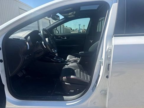 Used 2023 Kia Forte GT w/ GT2 Package FWD image 4