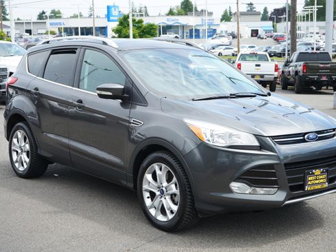 Used 2016 Ford Escape Titanium AWD/4WD image 7