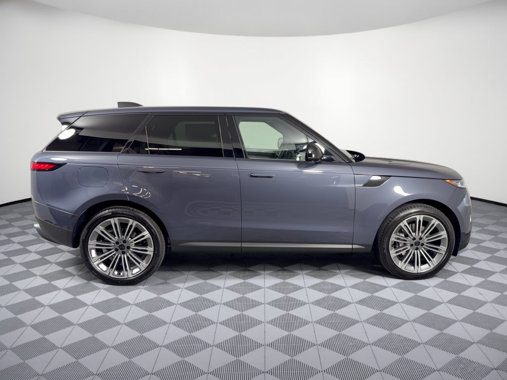 New 2027 Land Rover Range Rover Sport SE AWD/4WD image 8