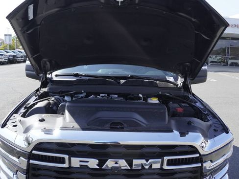 New 2026 RAM 2500 Tradesman AWD/4WD image 32