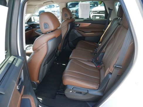 Used 2024 Acura MDX w/ Technology Package AWD/4WD image 11