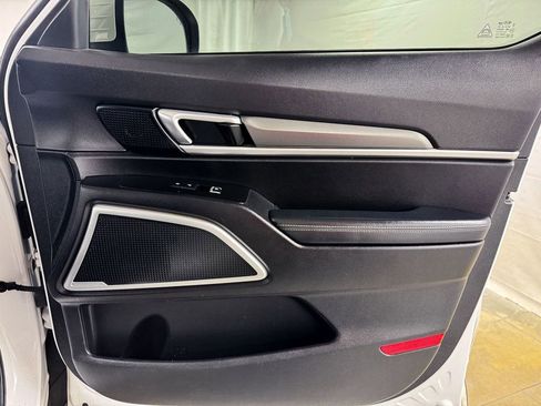 Used 2020 Kia Telluride S FWD image 17