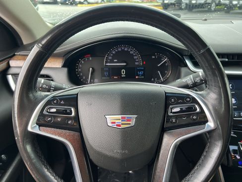 Used 2019 Cadillac XTS Luxury FWD image 16