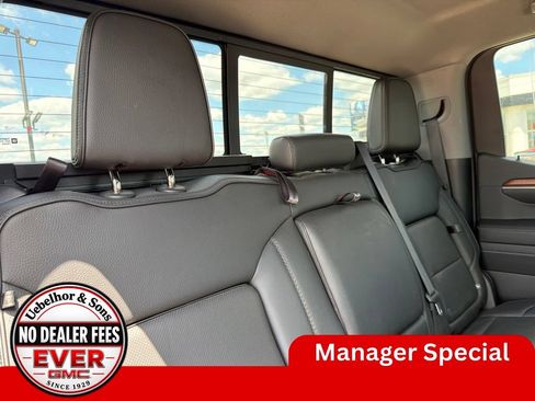 Used 2023 GMC Sierra 1500 Denali w/ Denali Reserve Package AWD/4WD image 5