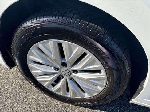 Used 2020 Volkswagen Jetta S w/ Driver Assistance Package image 20