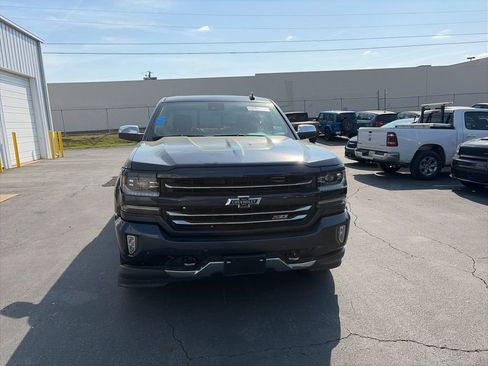 Used 2018 Chevrolet Silverado 1500 LTZ Z71 w/ Centennial Edition image 2