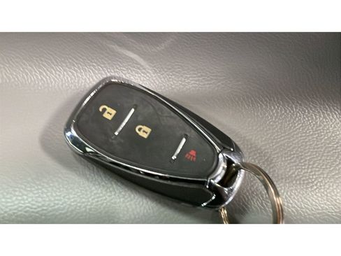 Used 2018 Chevrolet Equinox LS image 18