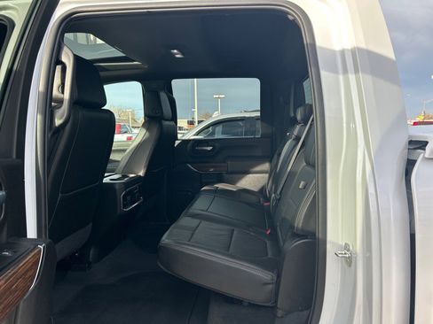 Used 2022 Chevrolet Silverado 2500 High Country w/ Z71 Off-Road Package image 11