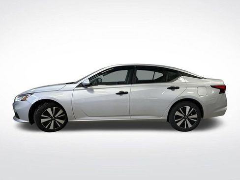 Used 2022 Nissan Altima 2.5 SV image 10