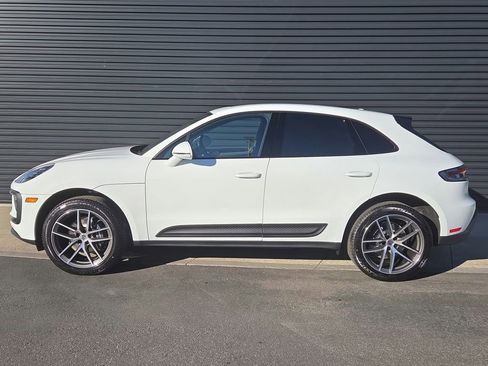 Certified 2026 Porsche Macan image 2