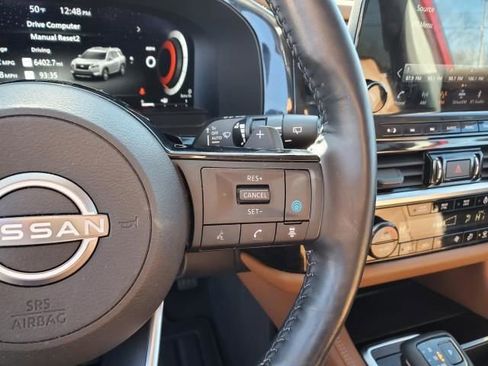 Used 2023 Nissan Pathfinder Platinum w/ Cargo Package image 29