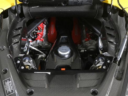 Certified 2024 Ferrari SF90 Spider AWD/4WD image 5