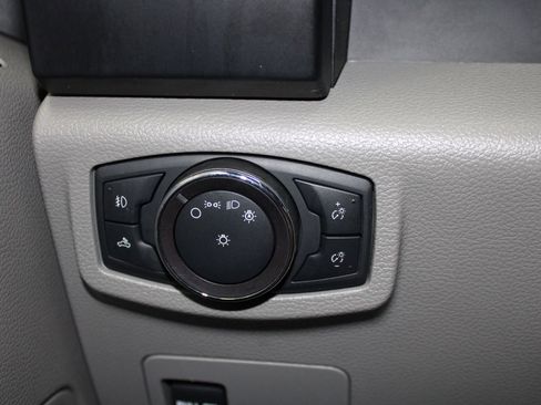 Used 2019 Ford F150 XL w/ Equipment Group 101A Mid AWD/4WD image 40