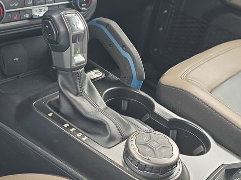 Certified 2022 Ford Bronco Wildtrak image 19