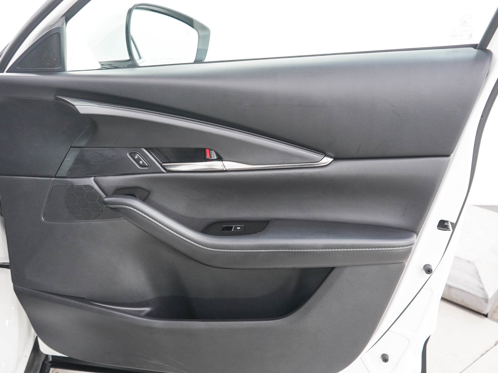 Used 2024 MAZDA CX-30 AWD 2.5 S w/ Preferred Package image 11