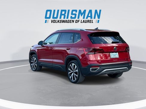 Used 2023 Volkswagen Taos SE w/ Panoramic Sunroof Package AWD/4WD image 6