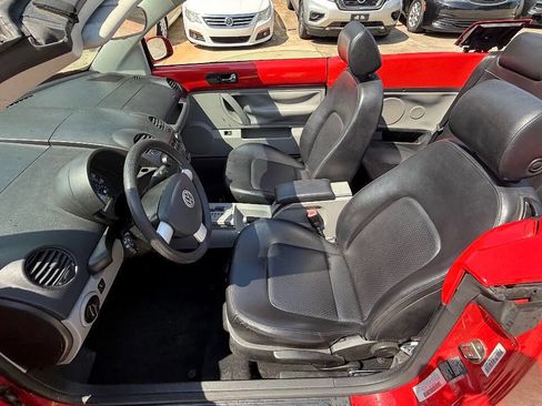 Used 2004 Volkswagen Beetle GLS FWD image 38