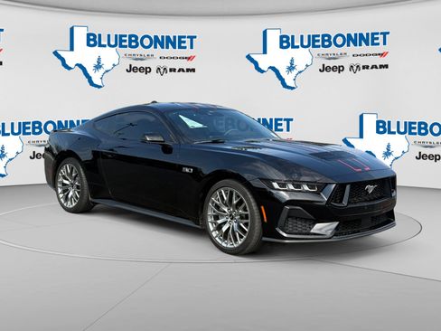 Used 2024 Ford Mustang GT Premium RWD image 3
