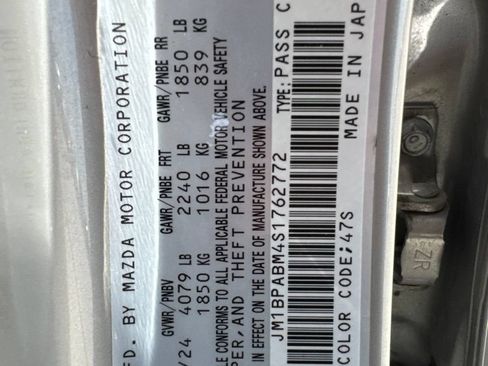 Certified 2025 MAZDA MAZDA3 s FWD image 23