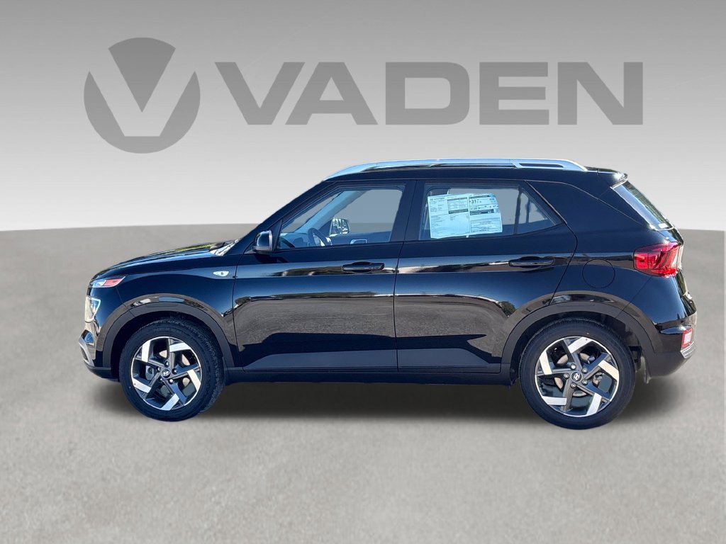 New 2026 Hyundai Venue SEL FWD image 2