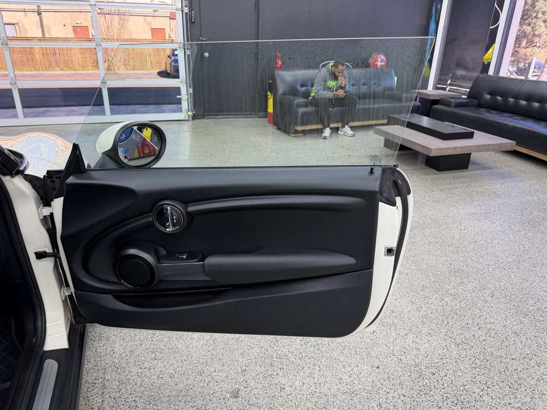 Used 2017 MINI Cooper 2-Door Hardtop FWD image 14