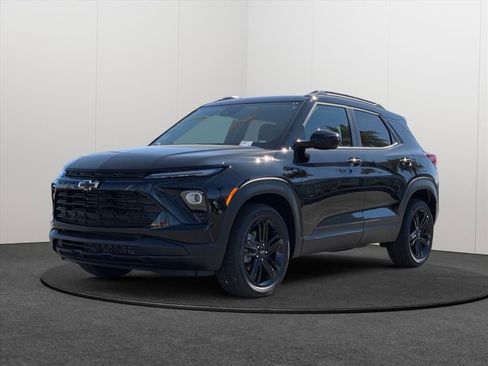 New 2026 Chevrolet TrailBlazer LT w/ Convenience Package FWD image 3