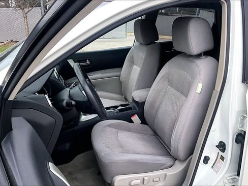 Used 2013 Nissan Rogue SV w/ Premium Pkg image 7