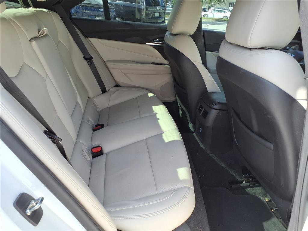 Used 2021 Cadillac CT4 Premium Luxury w/ Climate Package RWD image 9