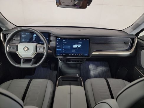 Used 2025 Rivian R1S Adventure AWD/4WD image 27