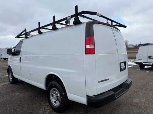 Used 2019 Chevrolet Express 2500 w/ Driver Convenience Package image 6