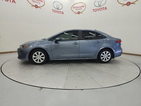 Used 2026 Toyota Corolla LE FWD image 5