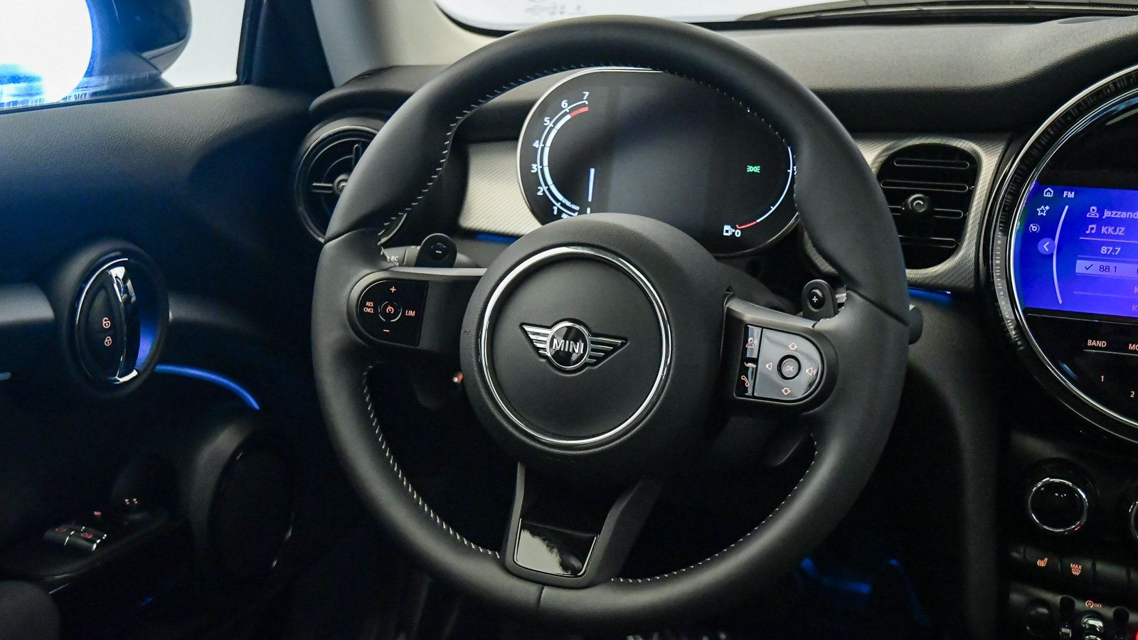 Used 2024 MINI Cooper S FWD image 13