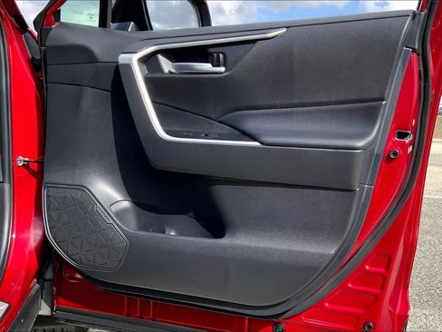 Certified 2025 Toyota RAV4 XLE Premium image 22