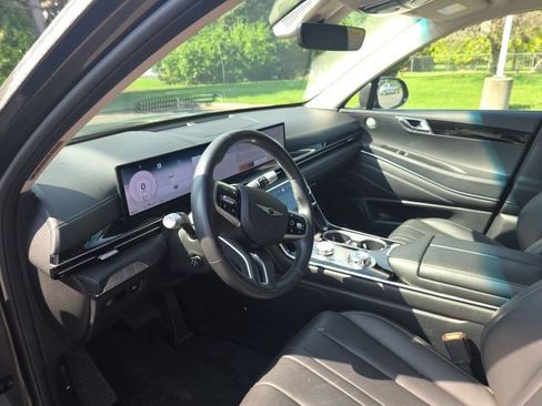 Used 2025 Genesis GV80 2.5T Standard AWD/4WD image 10