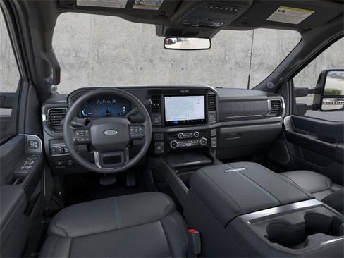 New 2026 Ford F450 Platinum w/ FX4 Off-Road Package image 9