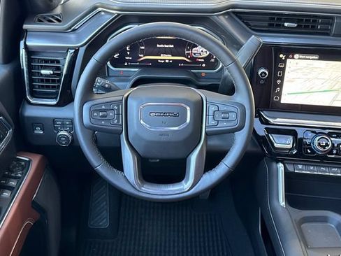 New 2026 GMC Sierra 2500 Denali Ultimate w/ LPO, Black Badging Package AWD/4WD image 16