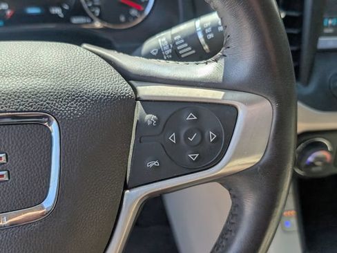 Used 2019 GMC Acadia Denali w/ Technology Package FWD image 17