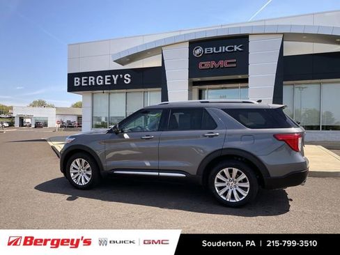 Used 2021 Ford Explorer Limited w/ Equipment Group 301A AWD/4WD image 22