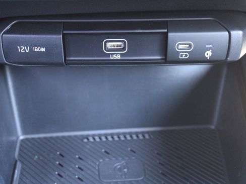 New 2026 Kia Niro EX FWD image 39