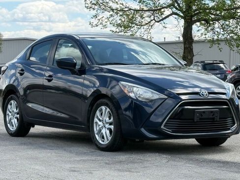 Used 2018 Toyota Yaris iA FWD image 7