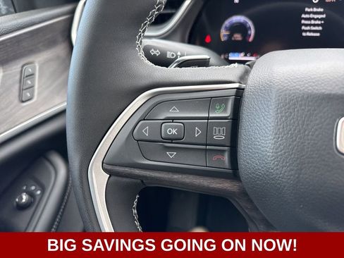 New 2025 Jeep Grand Cherokee Limited image 27