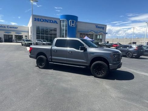 Used 2024 Ford F150 Lightning XLT AWD/4WD image 2